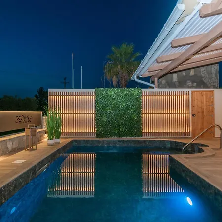 Ilision Aqua - Exclusive Private Pool Aparthotel Argassi